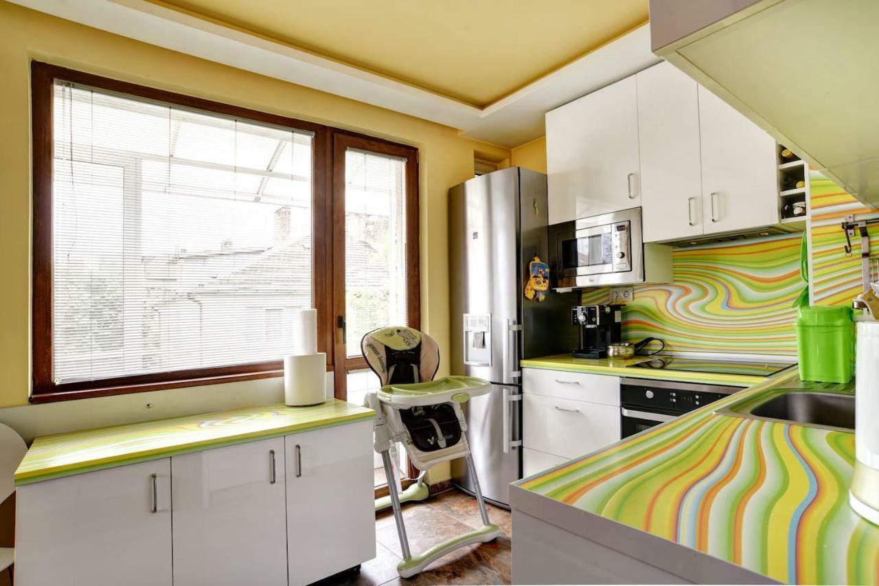 Spacious And Stylish Apartment In The Heart Of Sofia Plus Parking Extérieur photo
